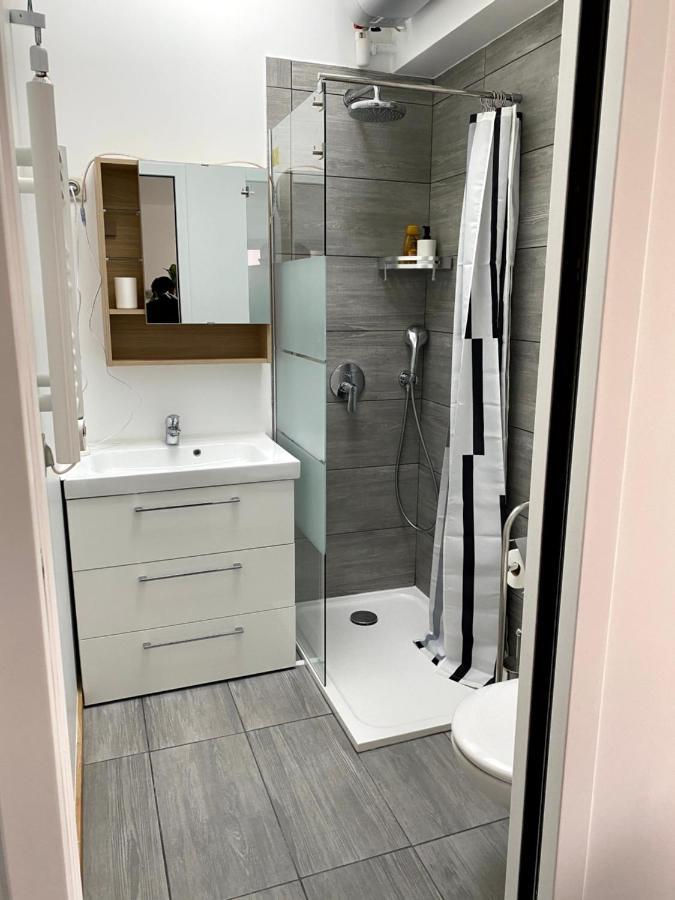 Le 9Ieme Entracte Marselha Exterior foto